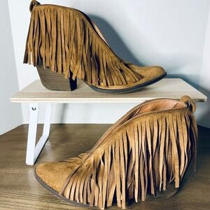 Coconuts by Matisse Fringe Lombard Tan Suede Wedge Ankle Boots Women's Size 9.5